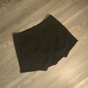 Missguided black envelope skort